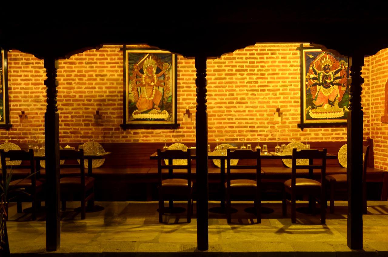 Bhadgaon Guest House บักตะปูร์ ภายนอก รูปภาพ